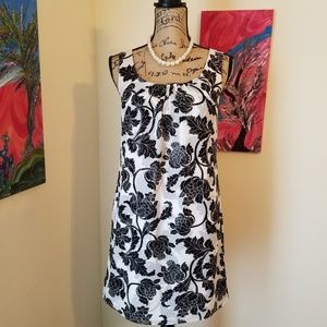 WHBM tunic/dress black and white floral sx0